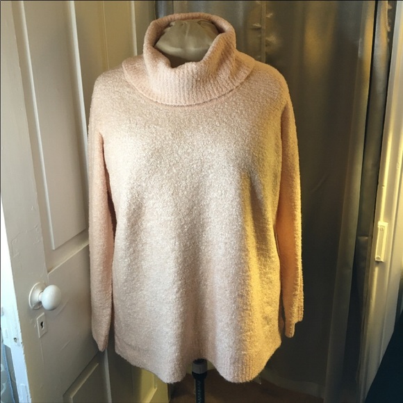 Calvin Klein Sweaters - ✨calvin klein blush pink cowl neck sweater✨